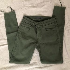 Joe’s high rise skinny jean size 24